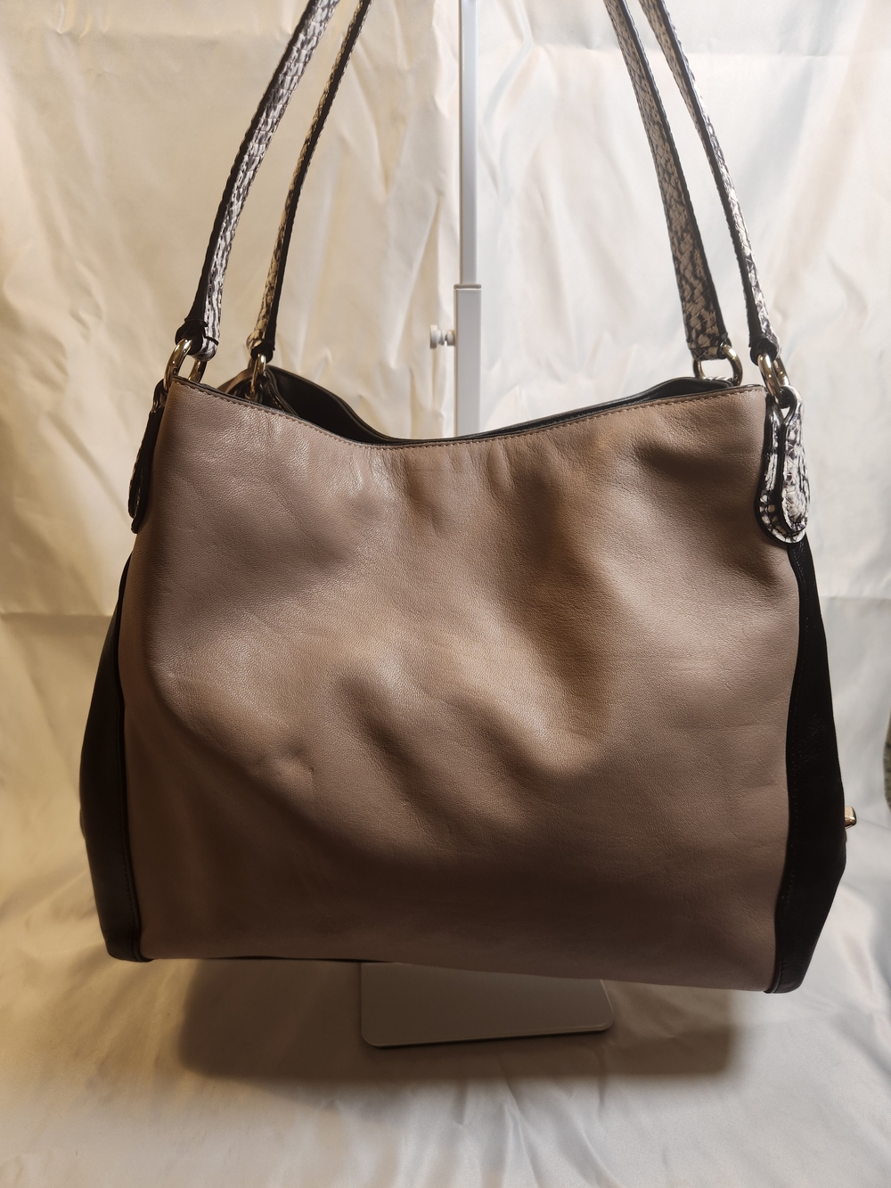 Coach Edie 31 Color-Blocked Shoulder Bag - Picture 2 of 10
